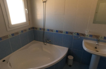 Reventa - Villa independiente - Algorfa