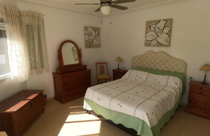 Reventa - Villa independiente - Algorfa