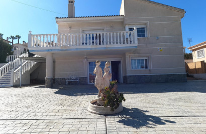 Reventa - Villa independiente - Algorfa