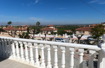 Reventa - Villa independiente - Algorfa