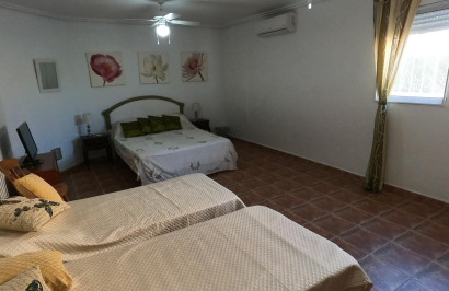 Reventa - Villa independiente - Algorfa