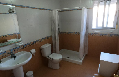 Reventa - Villa independiente - Algorfa