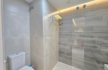 Resale - Apartment / Flat - Orihuela Costa - Punta Prima *