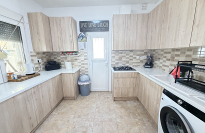 Resale - Apartment / Flat - Villamartín