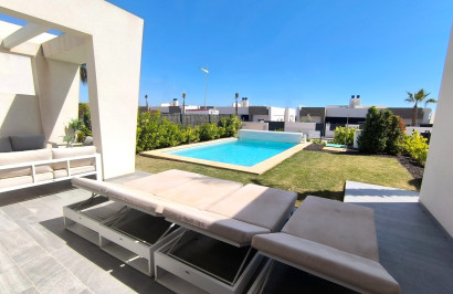 Reventa - Villa independiente - Algorfa