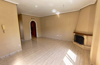 Resale - Semi - Detached Villa - Ciudad Quesada