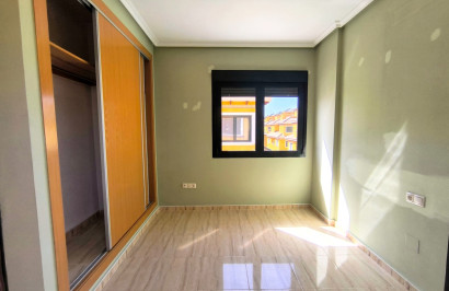 Resale - Semi - Detached Villa - Ciudad Quesada