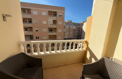 Resale - Apartment / Flat - Torrevieja