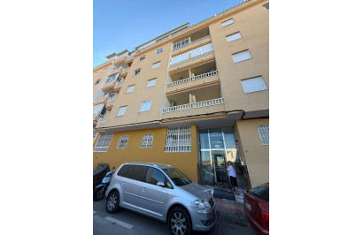 Resale - Apartment / Flat - Torrevieja