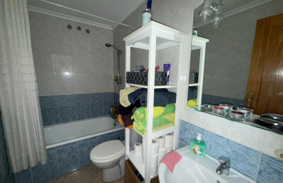 Resale - Apartment / Flat - Torrevieja