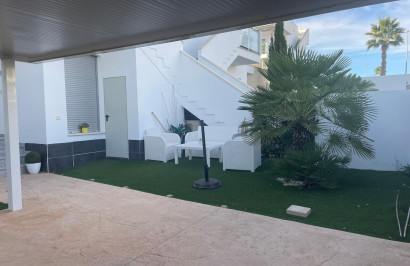 Resale - Apartment / Flat - Orihuela - Vistabella