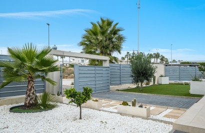 Resale - Town House - Orihuela - Vistabella
