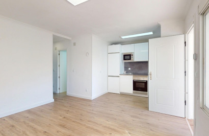 Resale - Apartment / Flat - Orihuela Costa - Villamartín