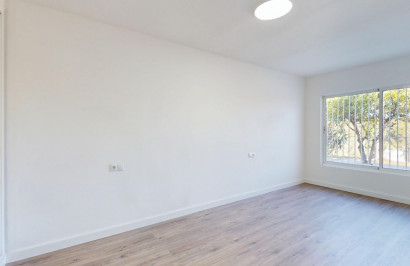 Resale - Apartment / Flat - Orihuela Costa - Villamartín