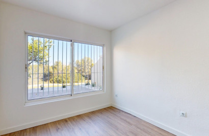 Resale - Apartment / Flat - Orihuela Costa - Villamartín