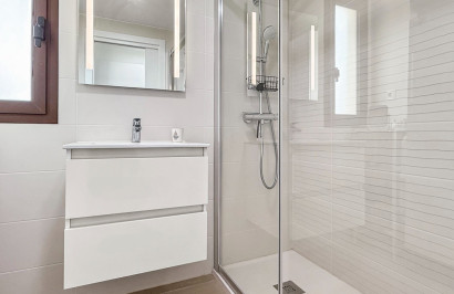 Resale - Apartment / Flat - Cartagena - Playa Honda-Playa Paraíso