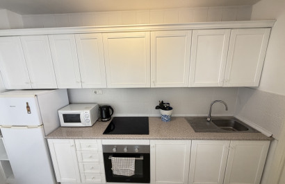 Resale - Apartment / Flat - Villamartín