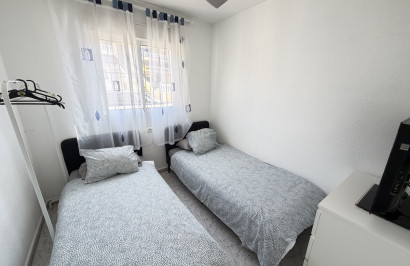 Resale - Apartment / Flat - Villamartín