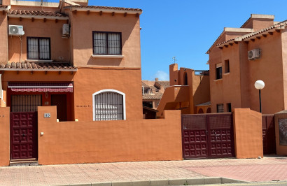 Resale - Apartment / Flat - Torrevieja - Aguas Nuevas