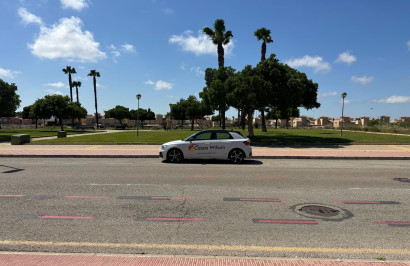 Resale - Apartment / Flat - Torrevieja - Aguas Nuevas