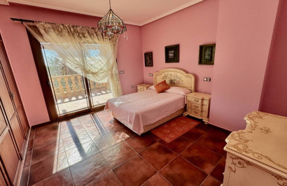 Reventa - Finca / Propiedad de Campo - Los Montesinos