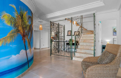 Resale - Finca / Country Property - Los Montesinos