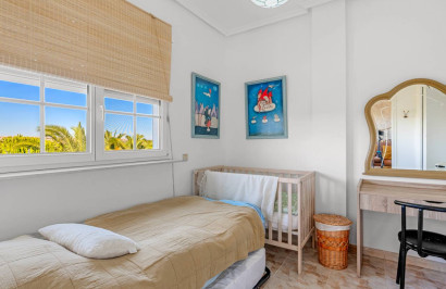 Resale - Finca / Country Property - Los Montesinos