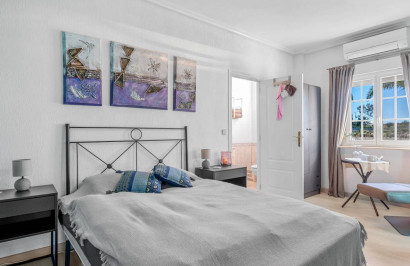 Resale - Finca / Country Property - Los Montesinos