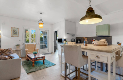 Resale - Finca / Country Property - Los Montesinos