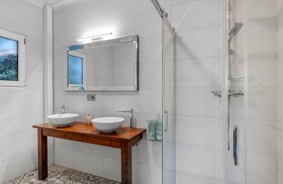 Resale - Finca / Country Property - Los Montesinos