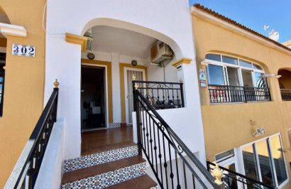 Resale - Apartment / Flat - Los Montesinos - La Herrada