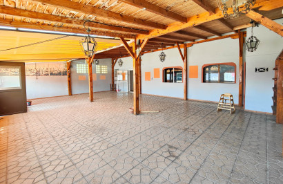 Resale - Commercial Unit - Torrevieja - La Siesta - El Chaparral - San Luis