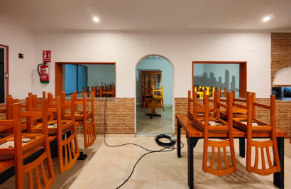 Resale - Commercial Unit - Torrevieja - La Siesta - El Chaparral - San Luis