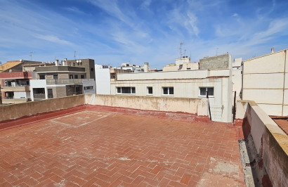 Resale - Town House - Torrevieja - Centro