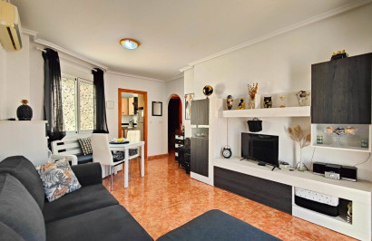 Resale - Apartment / Flat - Torrevieja - Playa del Cura