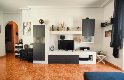 Resale - Apartment / Flat - Torrevieja - Playa del Cura