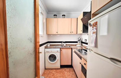 Resale - Apartment / Flat - Torrevieja - Playa del Cura