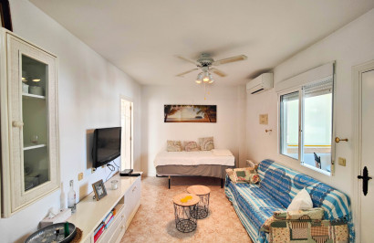 Resale - Apartment / Flat - Torrevieja - Punta Prima