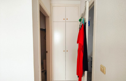 Resale - Apartment / Flat - Torrevieja - Punta Prima