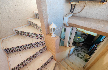 Resale - Apartment / Flat - Torrevieja - Punta Prima