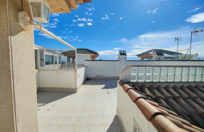 Resale - Apartment / Flat - Torrevieja - Punta Prima