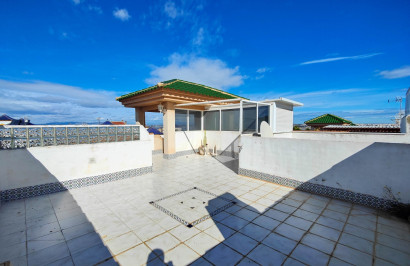 Resale - Apartment / Flat - Torrevieja - Punta Prima