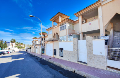 Resale - Apartment / Flat - Torrevieja - Punta Prima