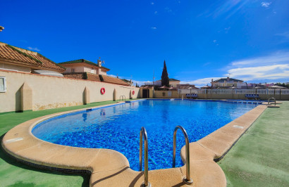 Resale - Apartment / Flat - Torrevieja - Punta Prima