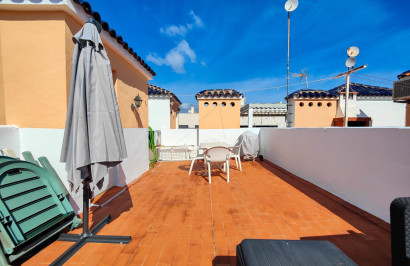Resale - Apartment / Flat - Torrevieja - La Mata