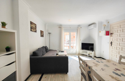 Resale - Apartment / Flat - Torrevieja - La Mata