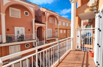 Resale - Apartment / Flat - Torrevieja - La Mata