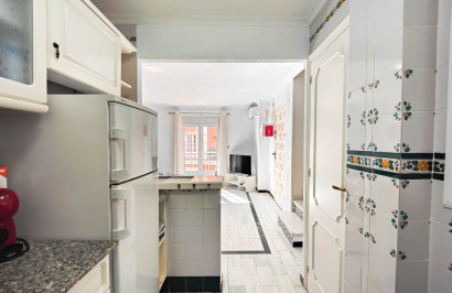 Resale - Apartment / Flat - Torrevieja - La Mata