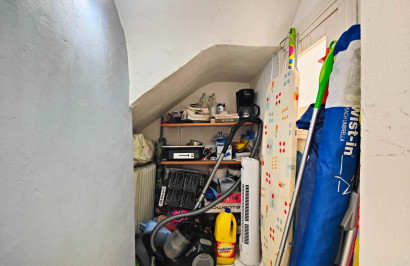 Resale - Apartment / Flat - Torrevieja - La Mata