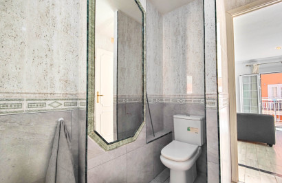 Resale - Apartment / Flat - Torrevieja - La Mata